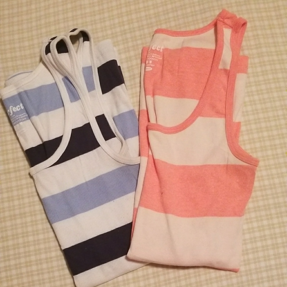 Perfect tee tank top bundle - Picture 2 of 2